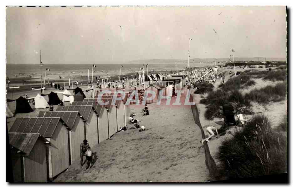 Franceville-Plage (Calvados) — Vue d'Ensemble et la Plage, Cabines et Jeux — Éd. Cassino, n° 108