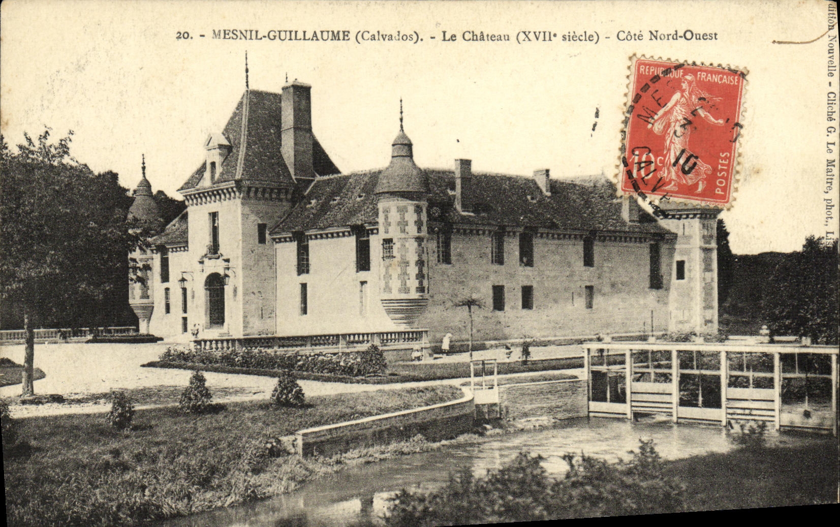 Mesnil-Guillaume (Calvados) — Le Château (XVIIe siècle) — Côté Nord-Ouest — Éditeur : Chidac G. Le Matirey, Léon