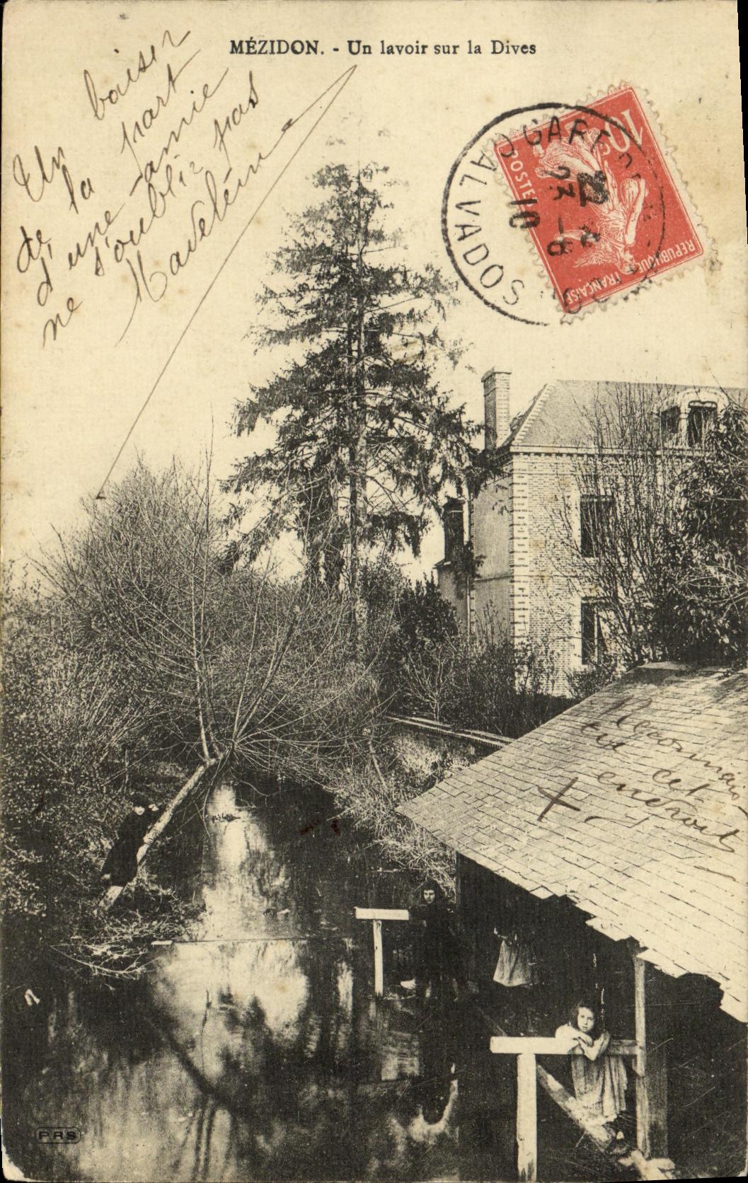 Mézidon - Un lavoir sur la Dives — éditeur P.A.S.