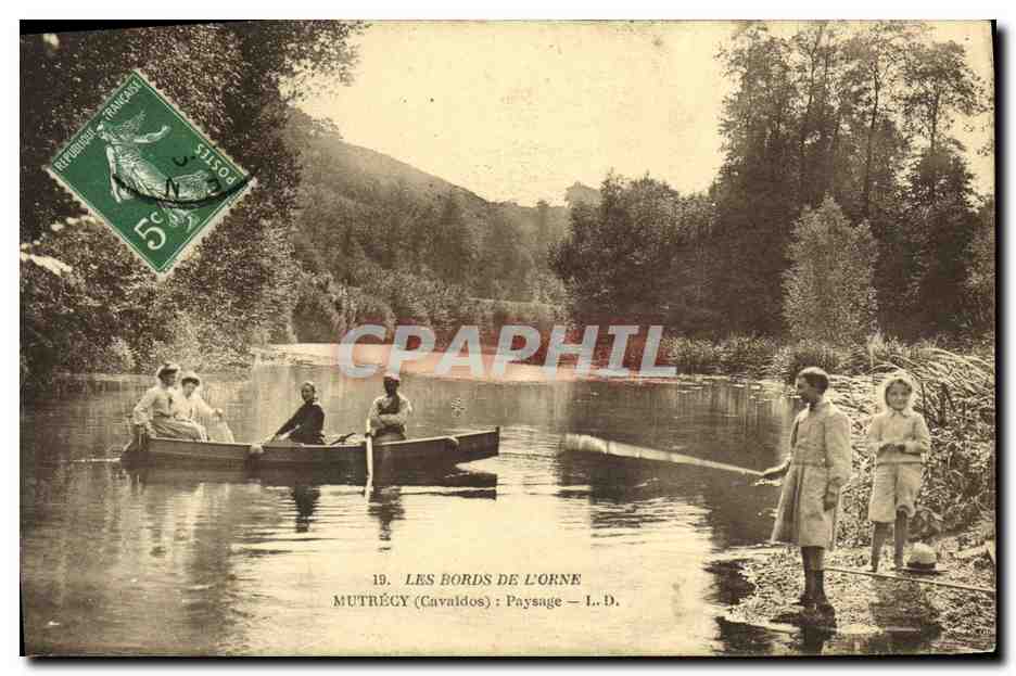 CPA Les Bords De L Orne Mutrecy Paysage Enfants Barque