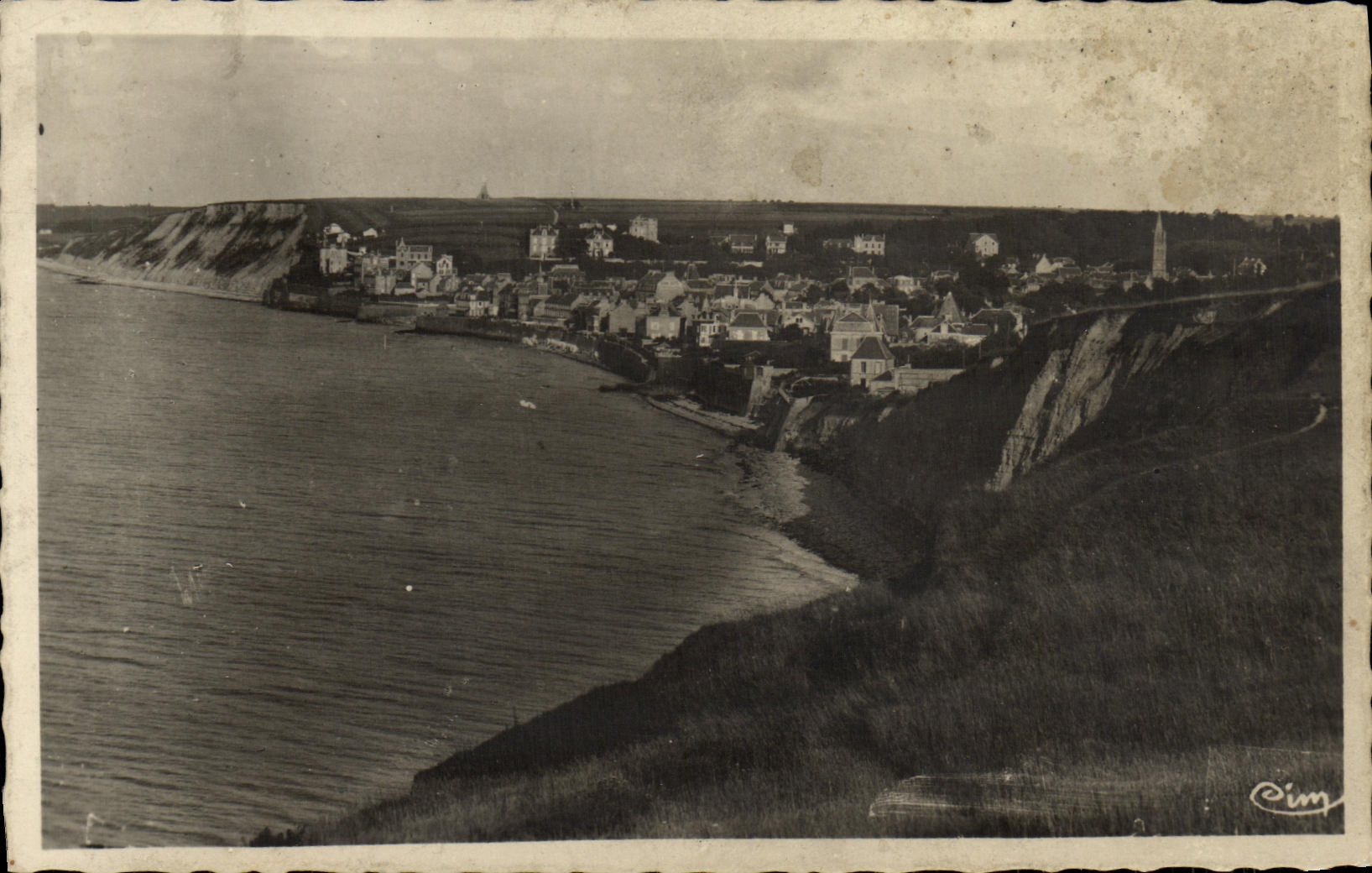 Arromanches-les-Bains — Vue à marée haute — éditeur Cim