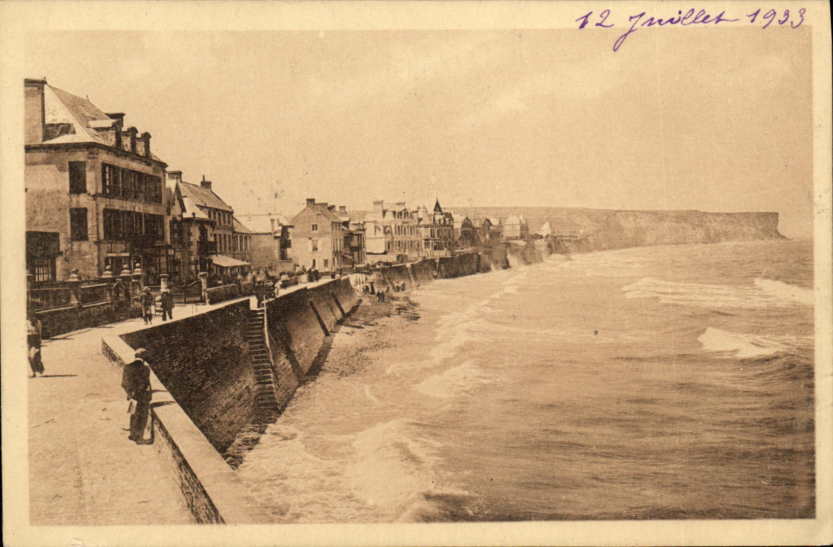 CPA Arromanches les Bains La Digue et la Plage