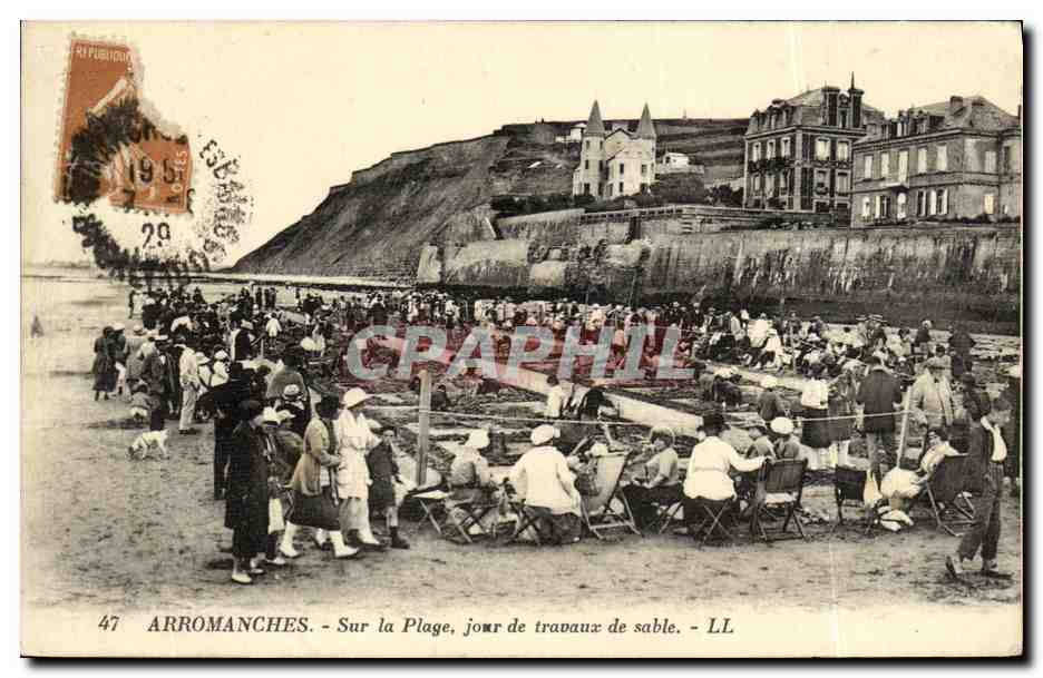 CPA Arromanches Sur La Plage Jour de Travaux de Sable Enfants