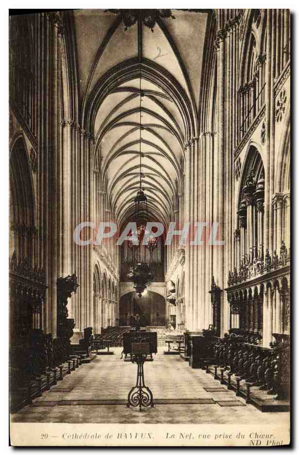 Cathédrale de Bayeux — La Nef vue prise du Chœur — ND Phot