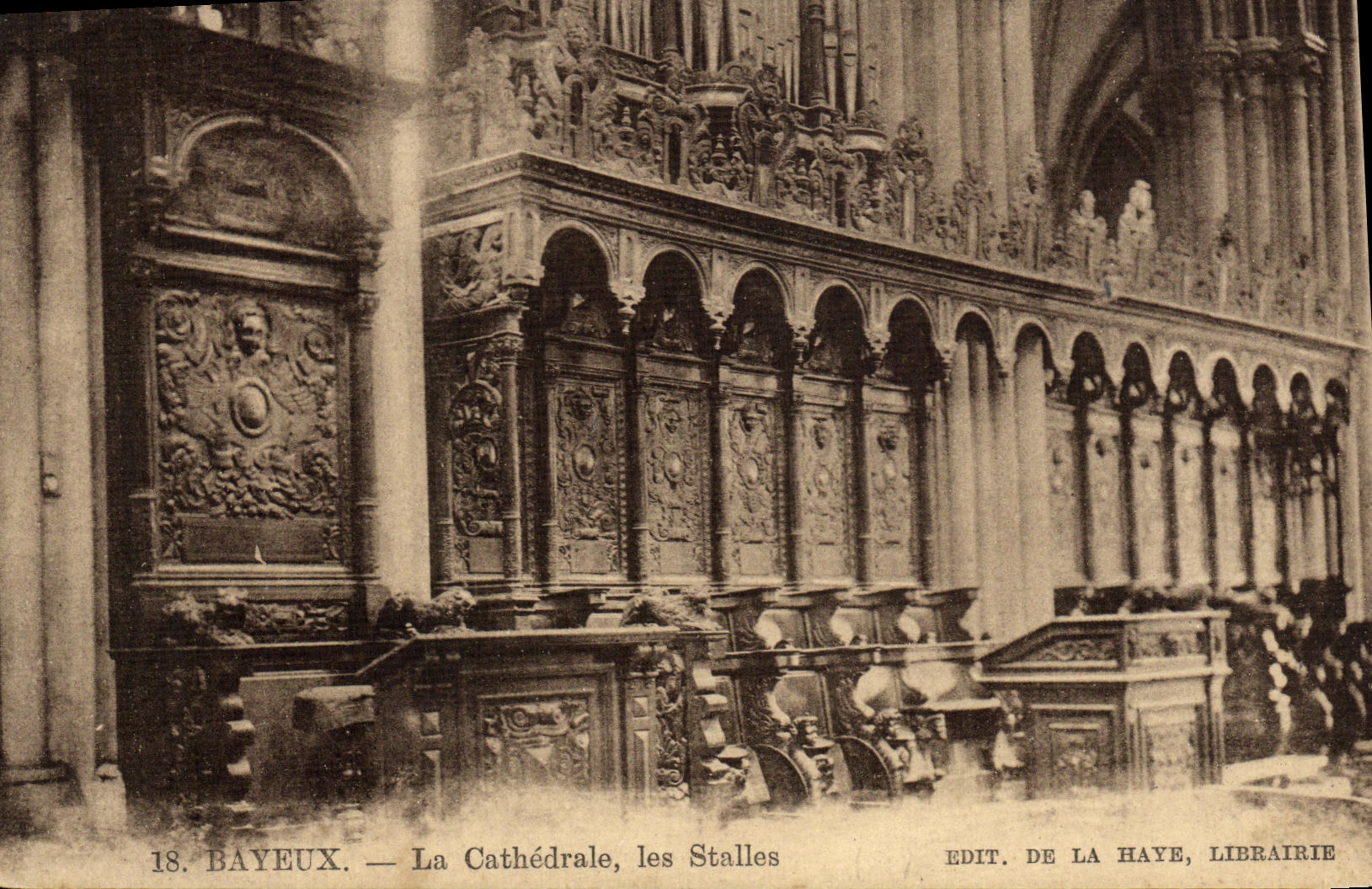 Bayeux — La Cathédrale, les Stalles — Edit. de La Haye, Librairie