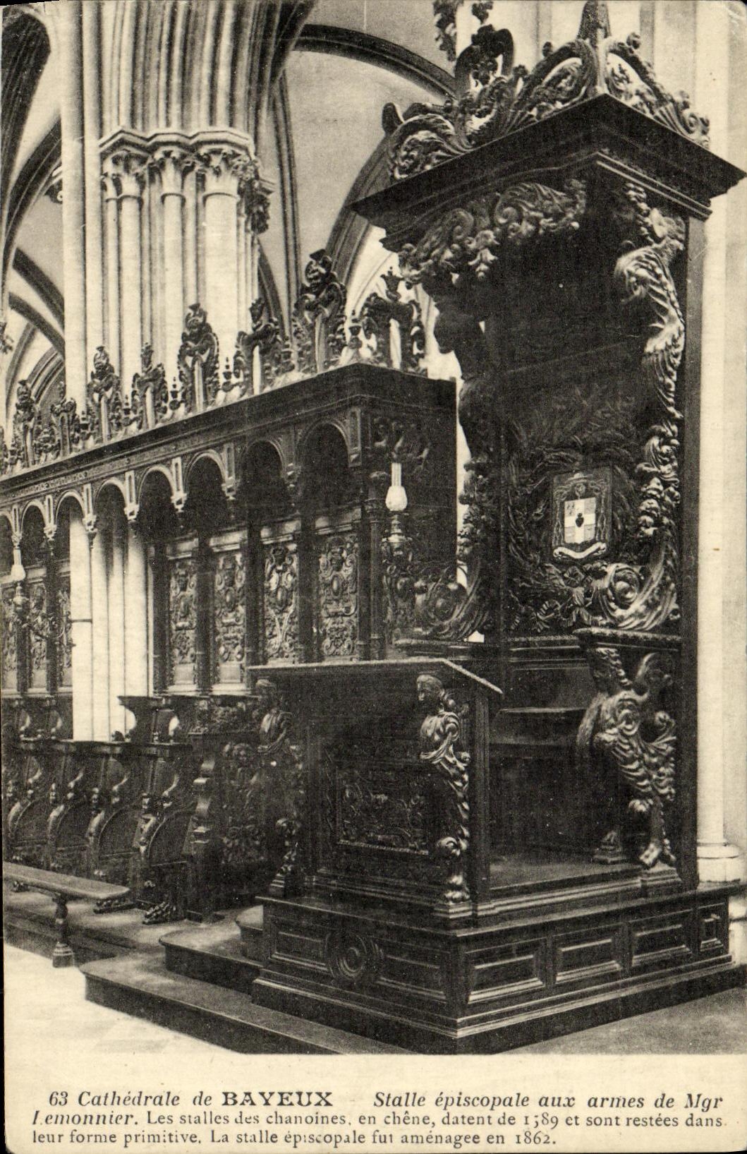 Cathédrale de Bayeux — Stalles épiscopales et chanoines — Librairie R. Desandres