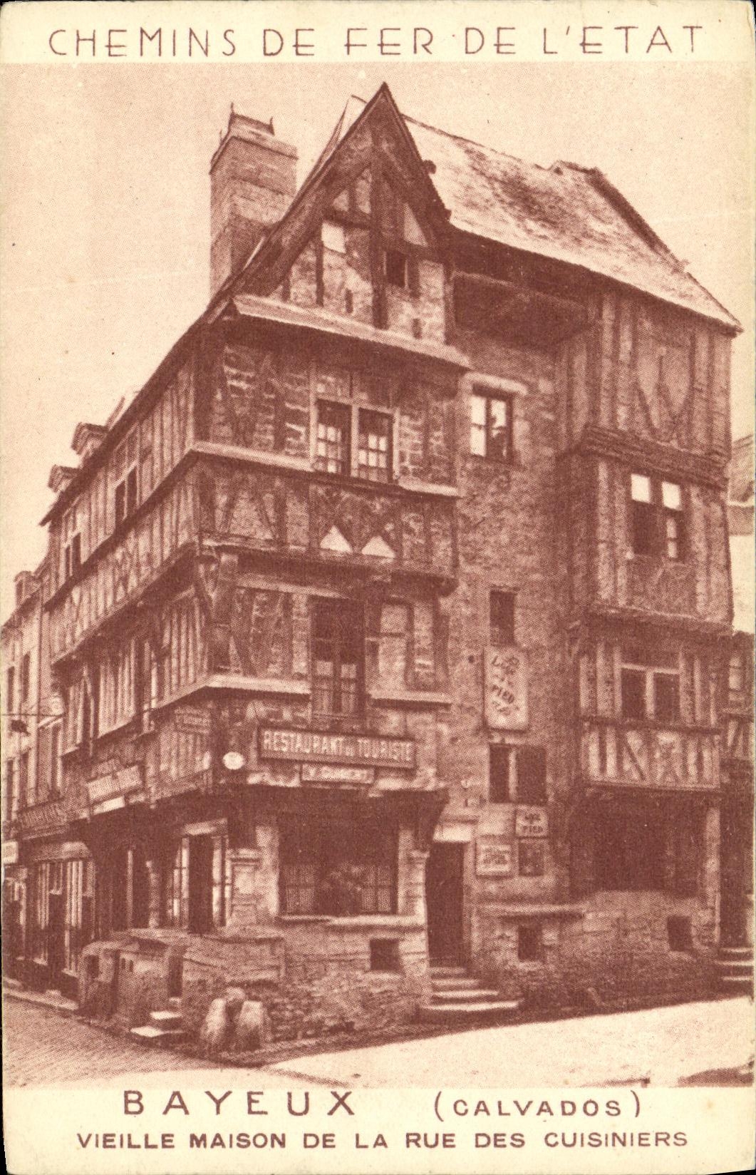 Bayeux (Calvados) — Vieille maison de la rue des Cuisiniers — Chemins de Fer de l'État