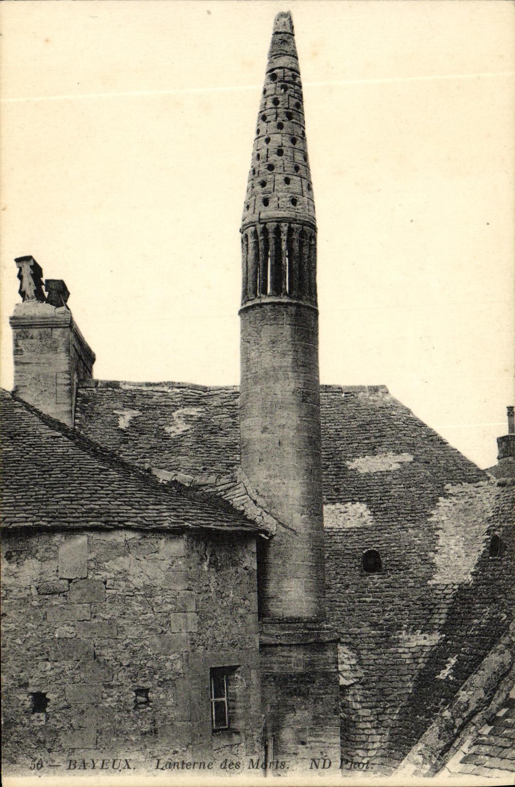 Bayeux — Lanterne des Morts — ND Picot