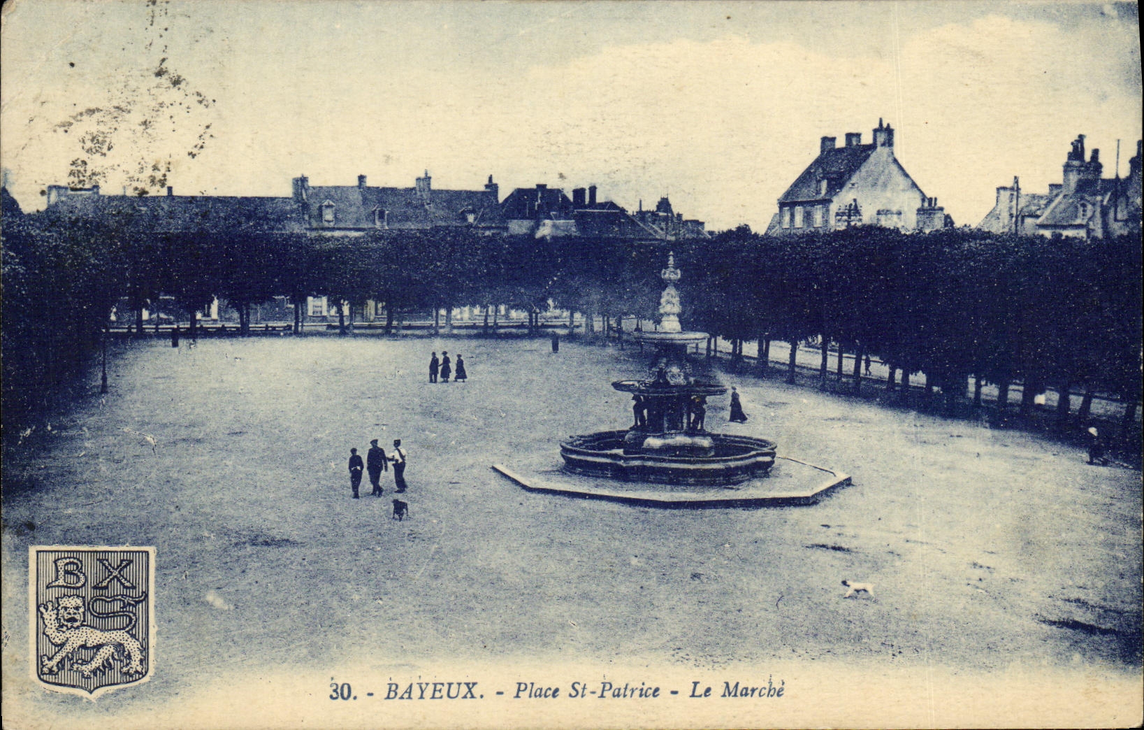 CPA Bayeux La Place St Patrice Le Marche