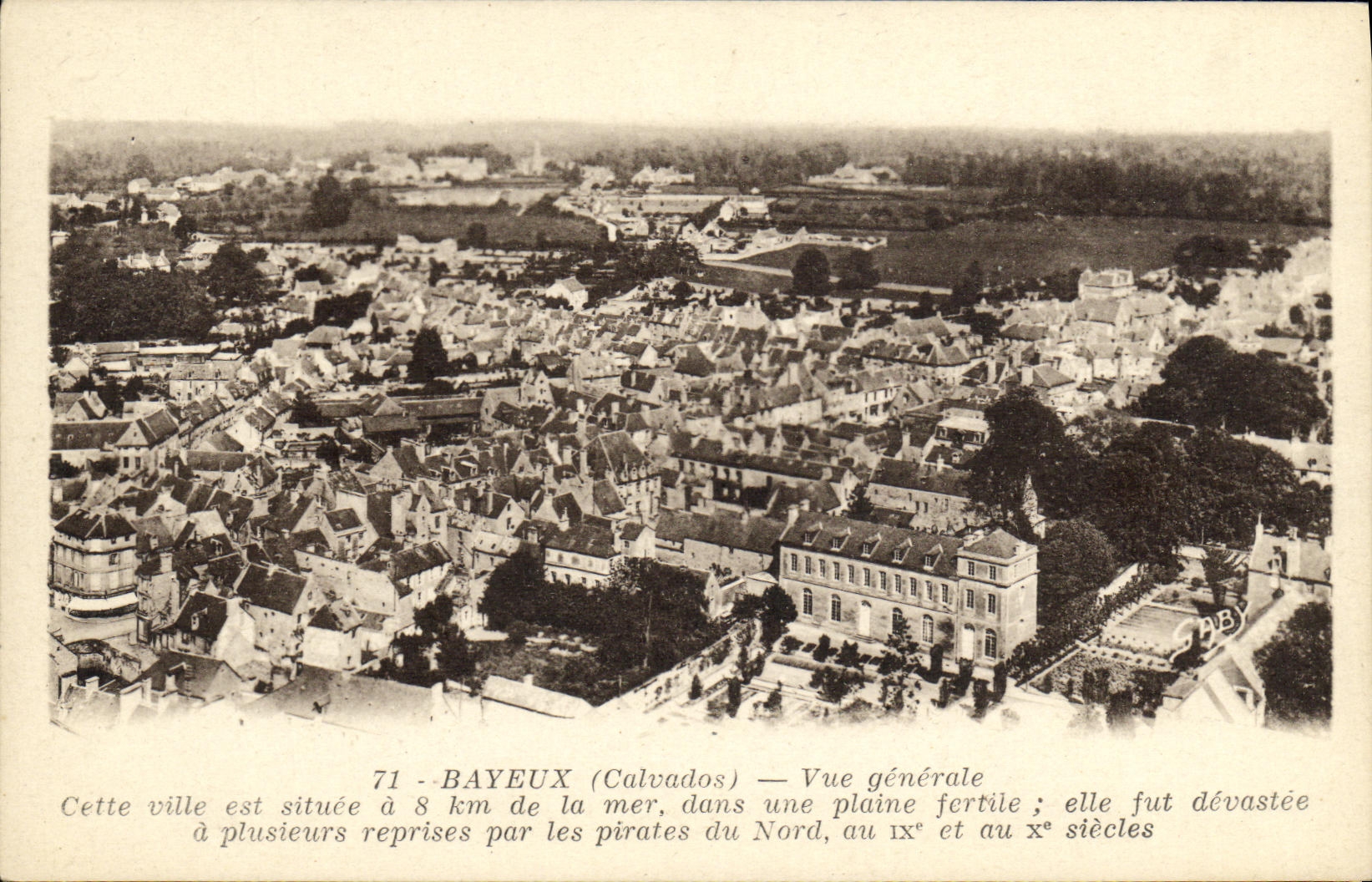 Bayeux (Calvados) — Vue générale — Édition Gaby, Nantes