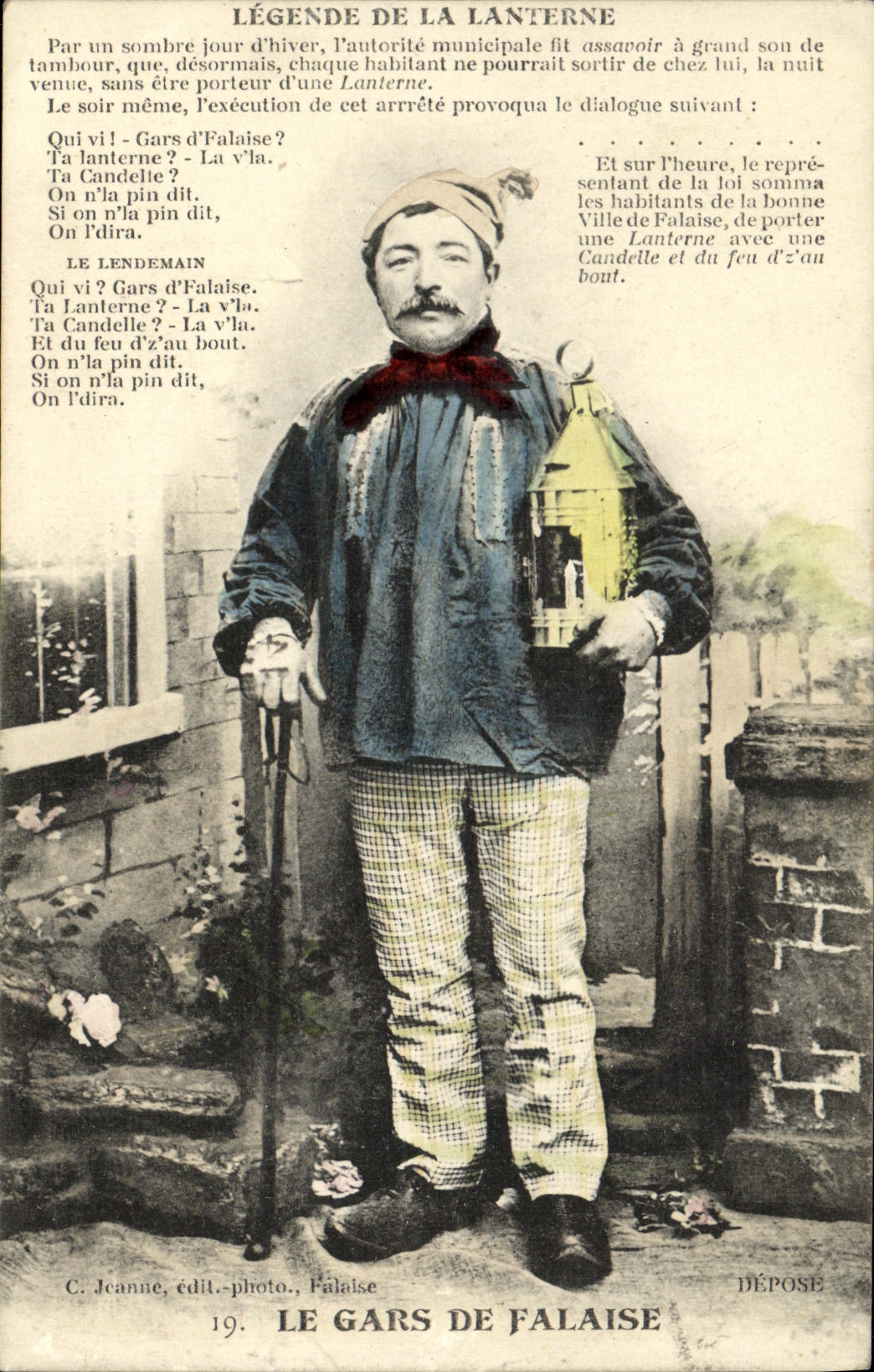 CPA Le Gars de Falaise Folklore Costume