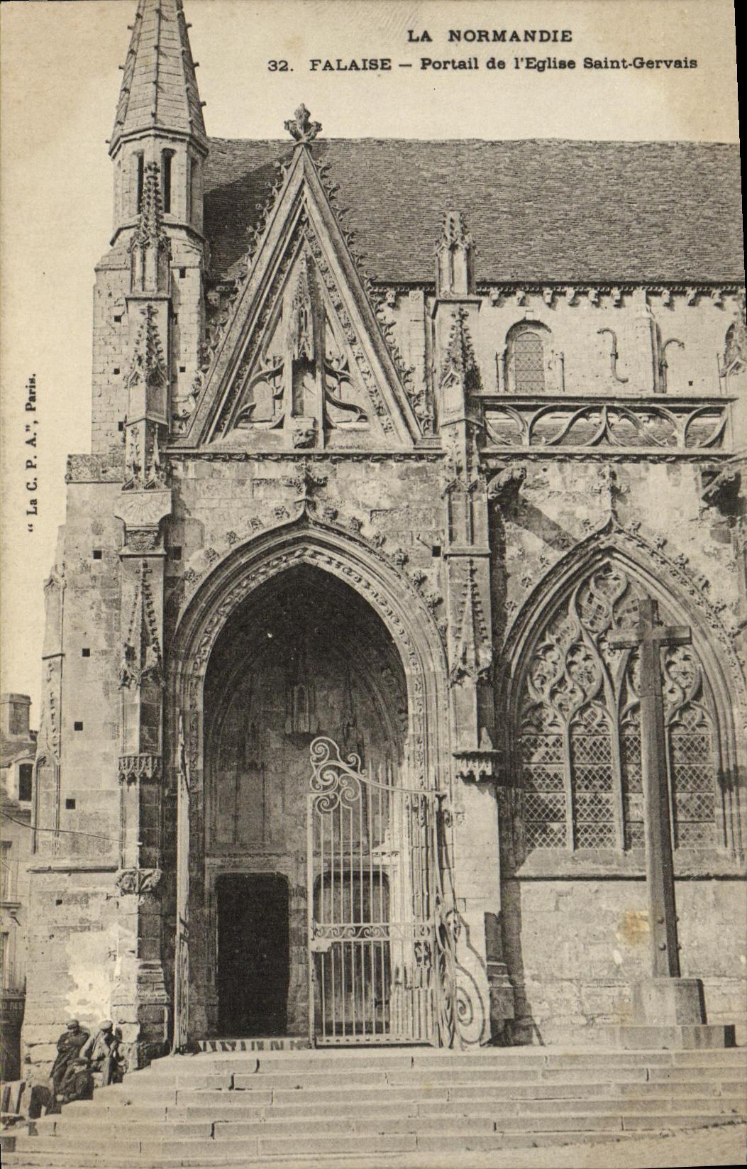 Falaise — Portal der Kirche Saint-Gervais — La C.P.A. Paris, n°32