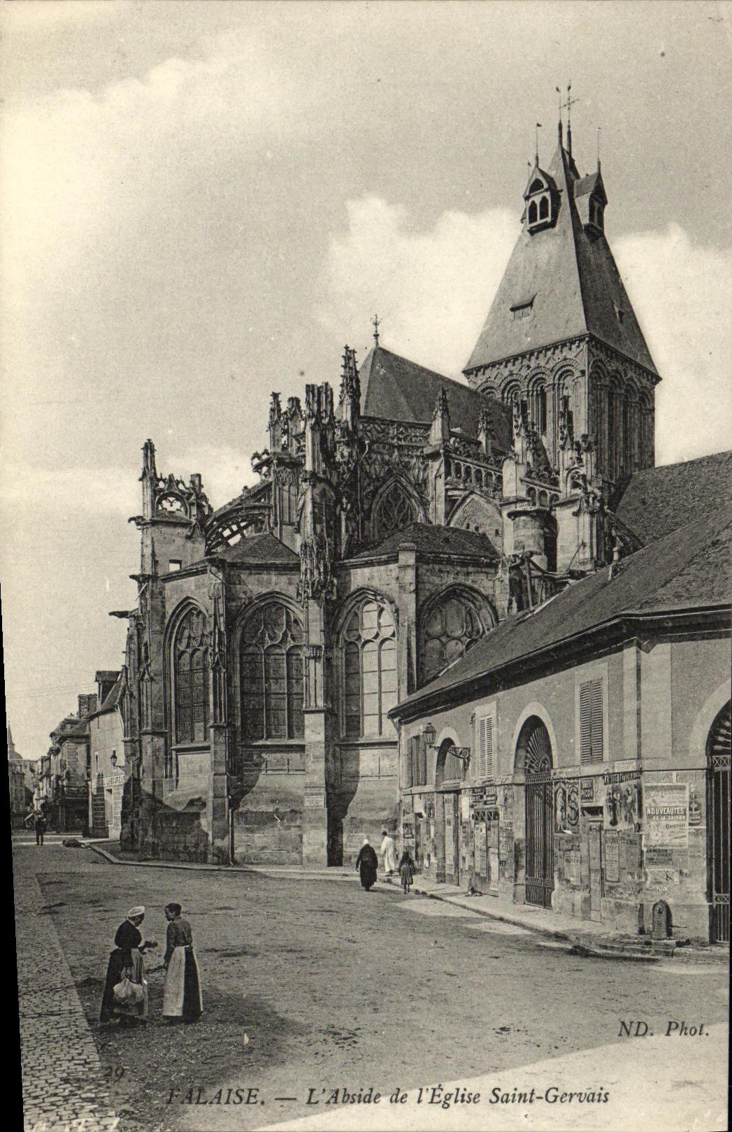 FALAISE — L'Abside de l'Église Saint-Gervais — ND. Phot.