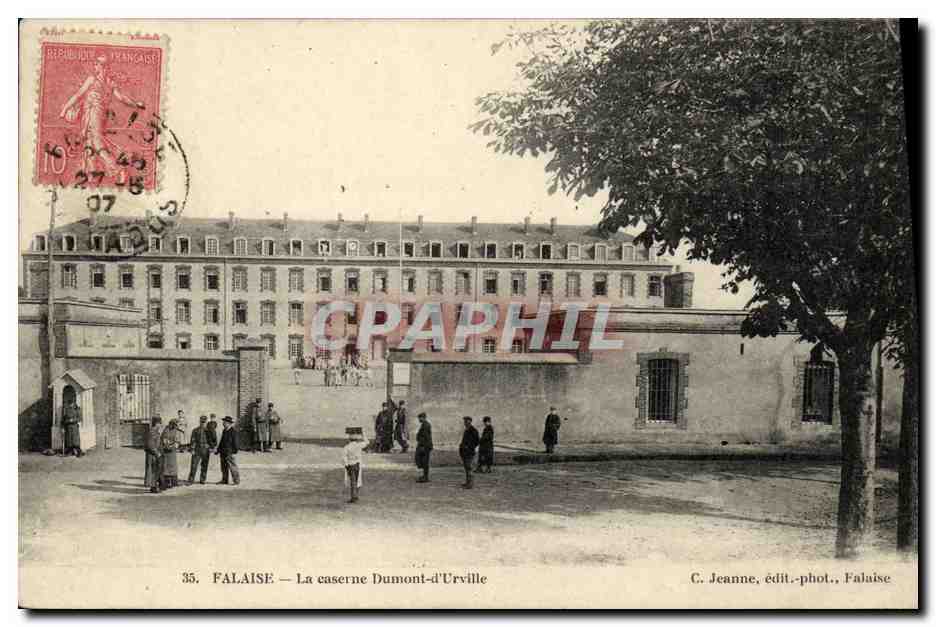 FALAISE — La caserne Dumont-d'Urville — C. Jeanne, édit.-phot., Falaise