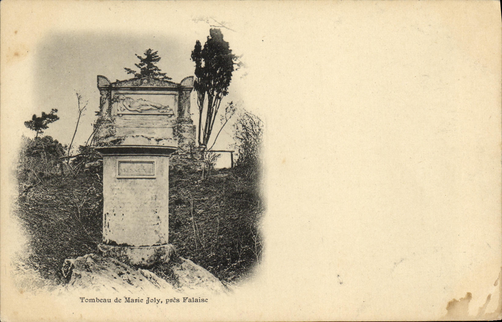 CPA Tombeau de Marie Joly pres Falaise 