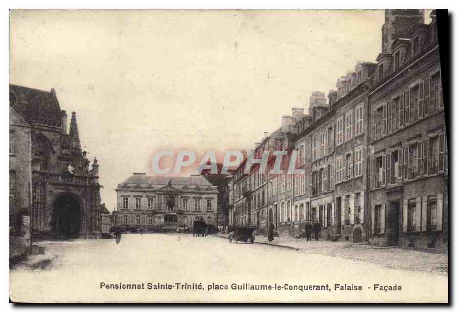 Pensionnat Sainte-Trinité, place Guillaume-le-Conquérant, Falaise — Façade