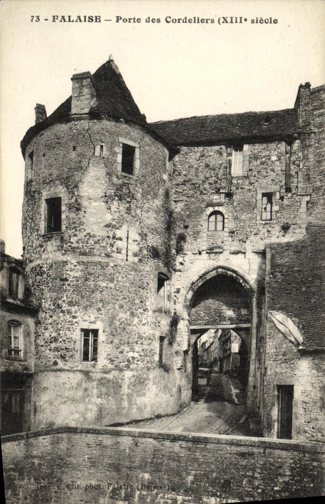 CPA Falaise Porte des Cordeliers