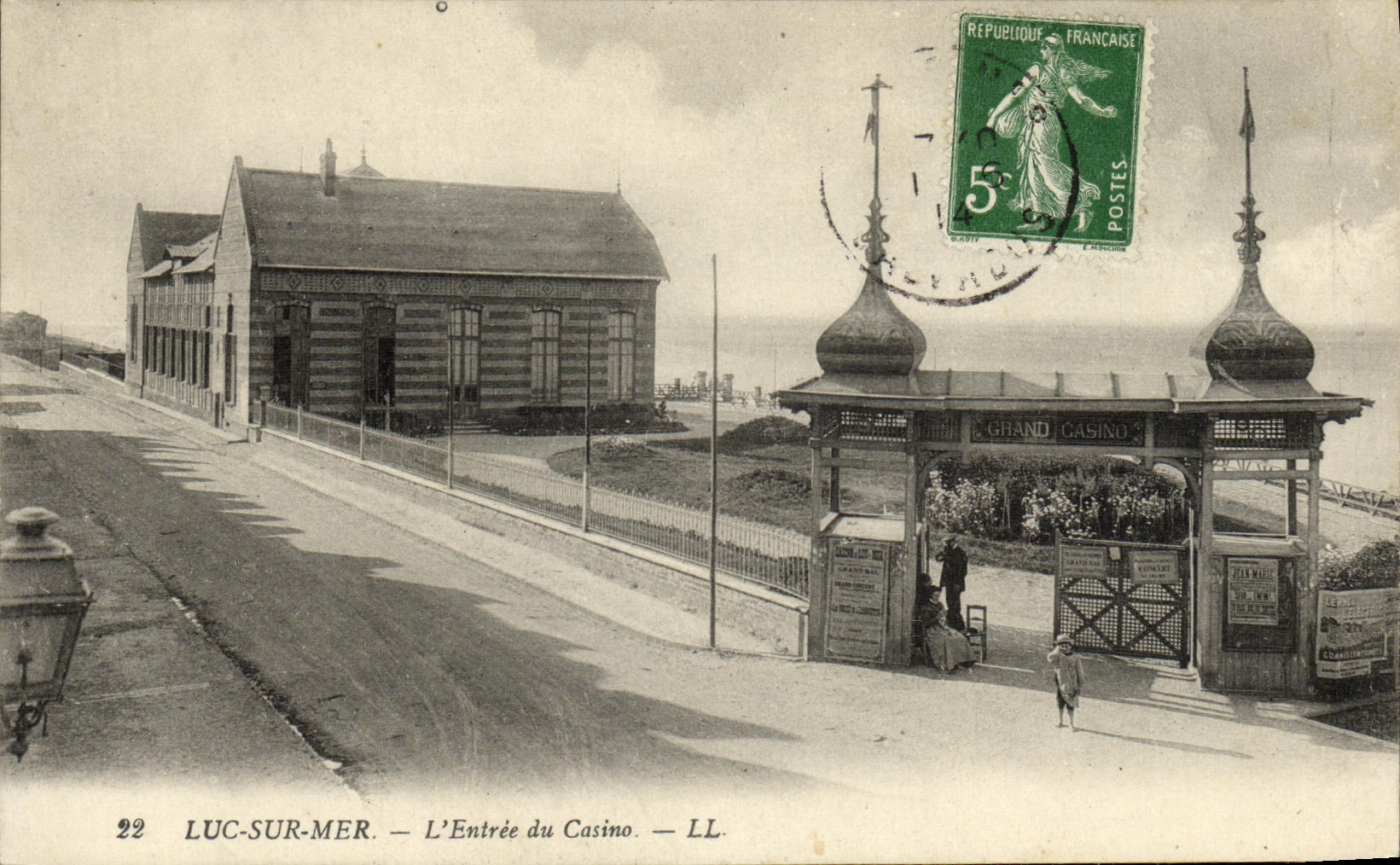 CPA Luc Sur Mer Le Casino L entree