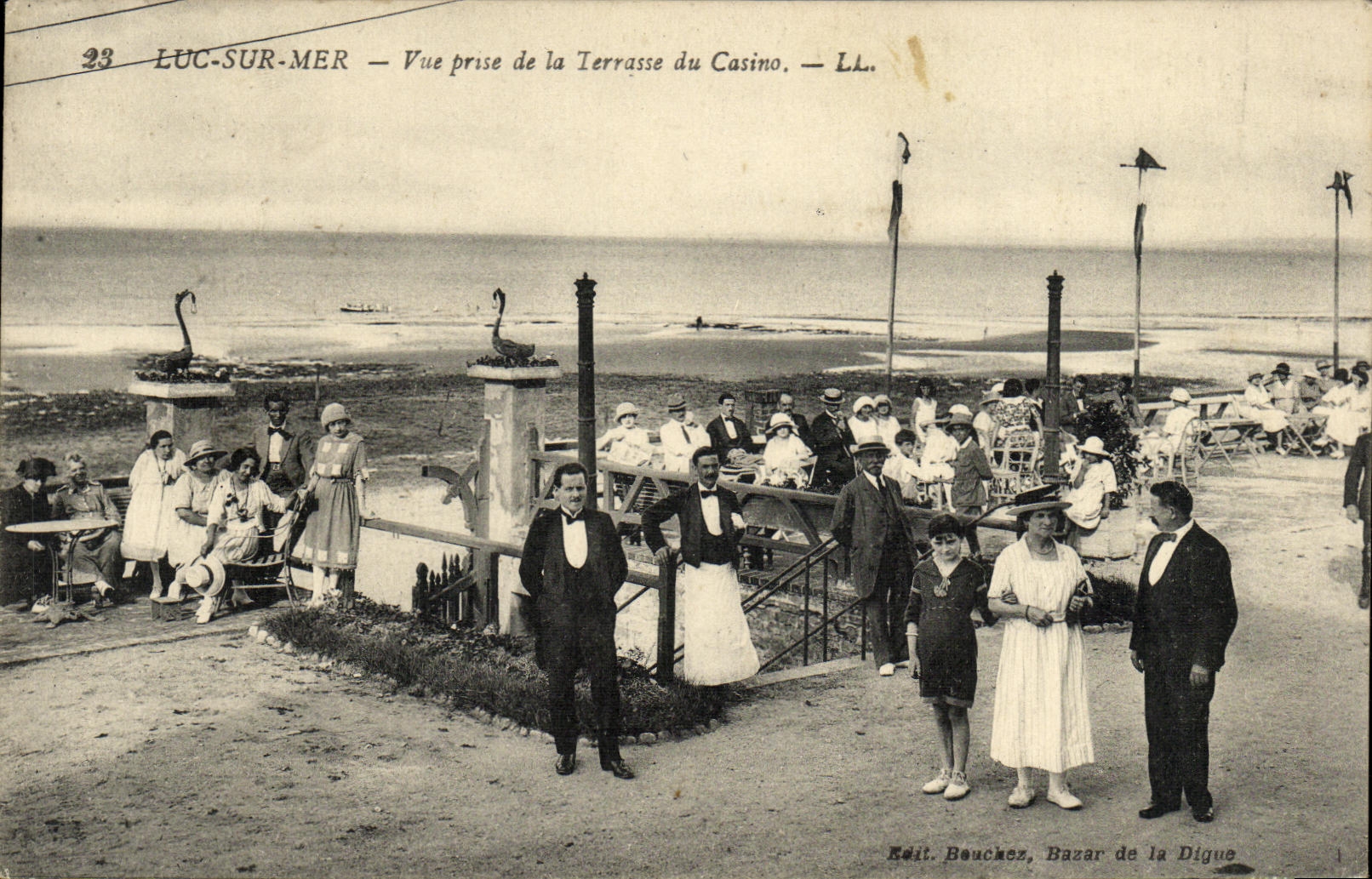 Luc-sur-Mer — Ansicht von der Terrasse des Casinos — LL. — Verlag: Bouchez, Bazar de la Digue