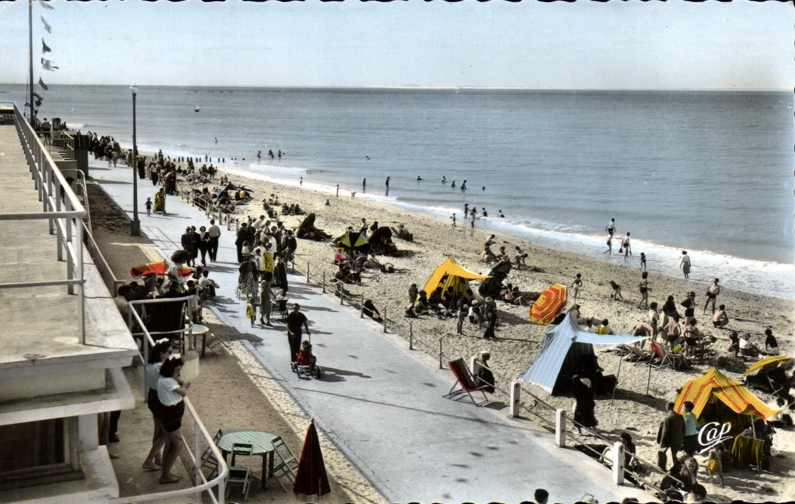 Luc-sur-Mer — La Promenade et la Plage — éditeur Romacolor, n°178