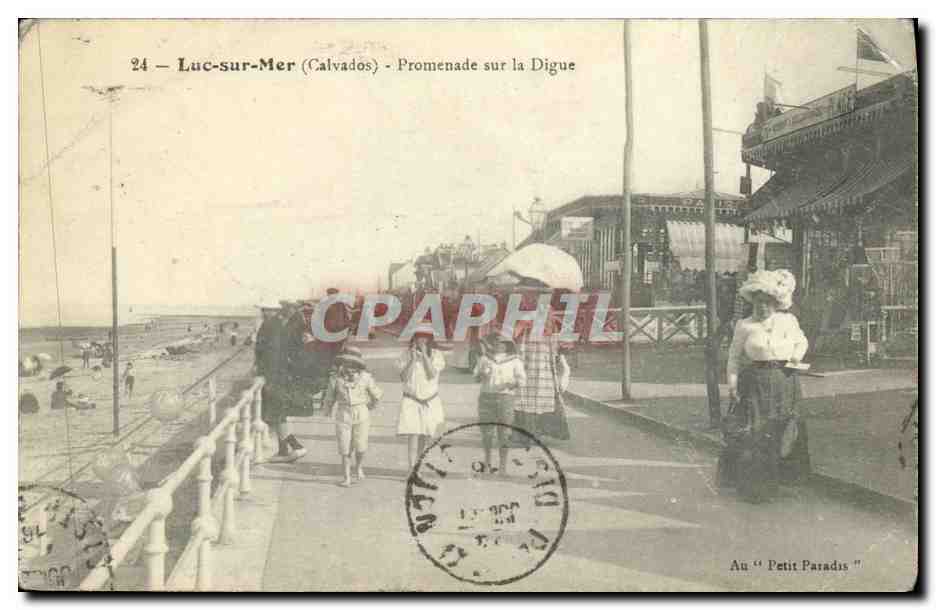 Luc-sur-Mer (Calvados) — Promenade am Digue — Am « Petit Paradis »