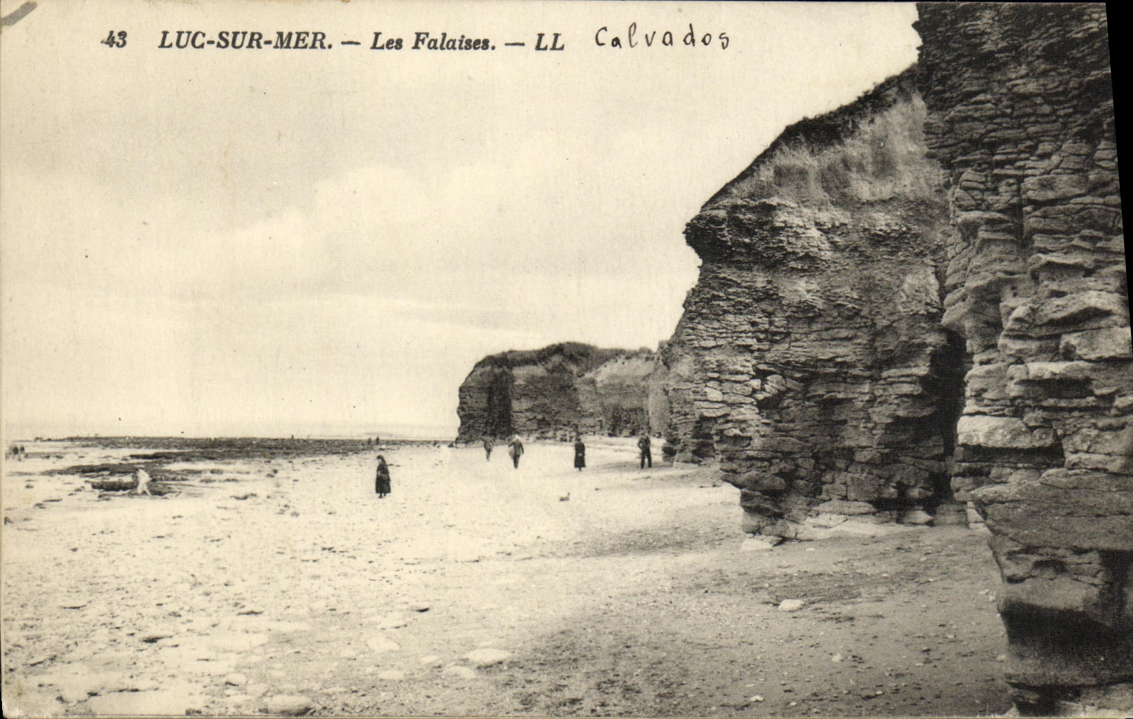 Luc-sur-Mer — Les Falaises — LL Calvados