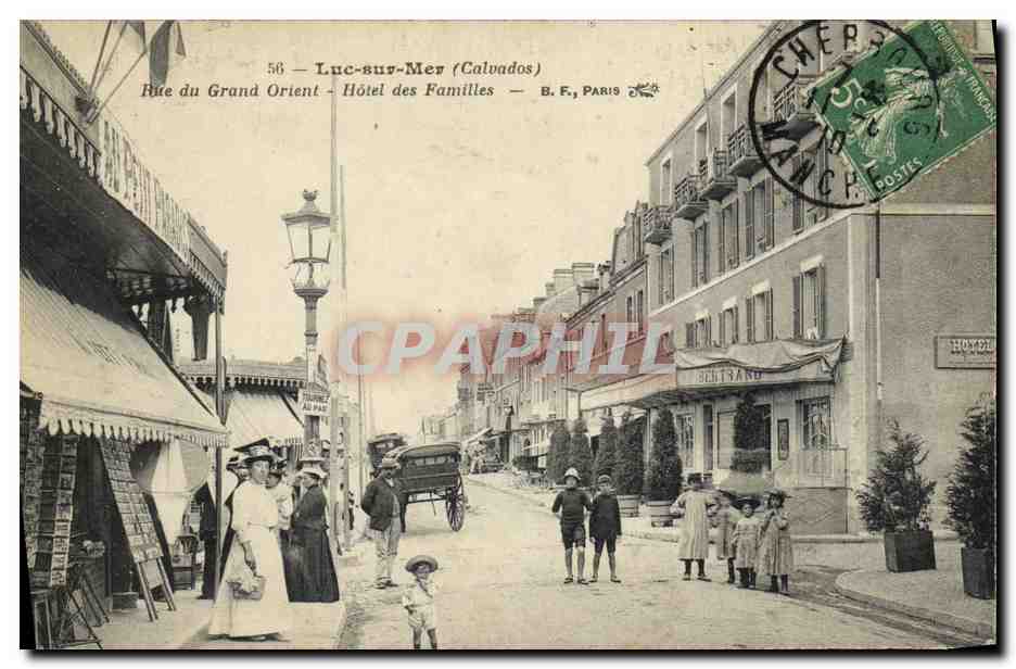 Luc-sur-Mer (Calvados) — Rue du Grand Orient — Hôtel des Familles — B.F., Paryż
