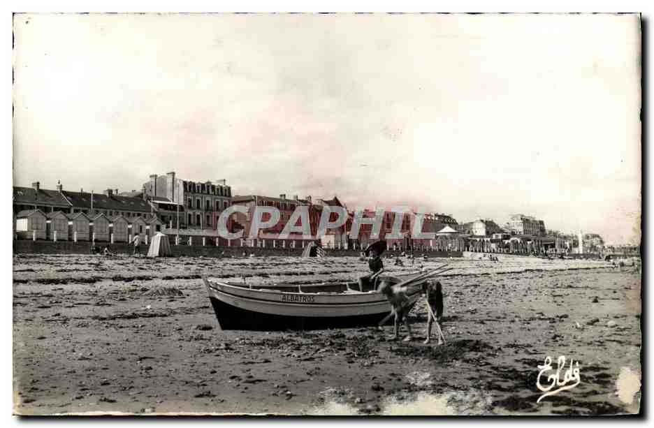 CPM Luc Sur Mer La Plage et la Digue