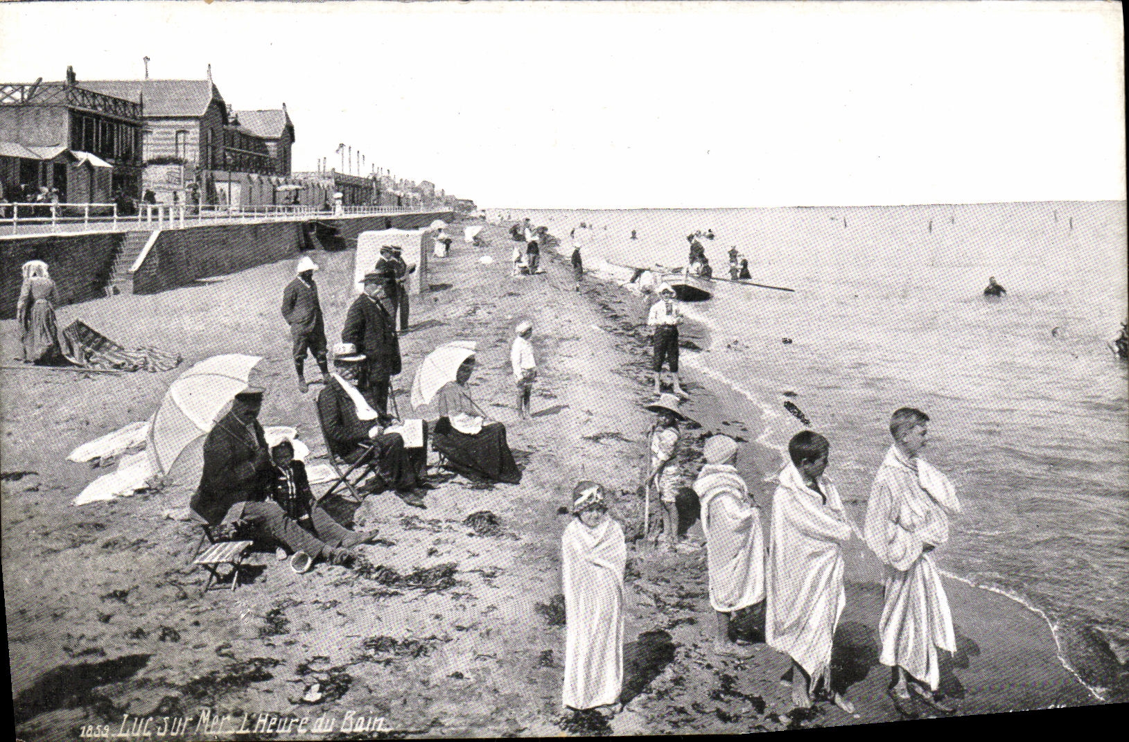 Luc-sur-Mer — L'Heure du Bain — éditeur non identifié, n° de série 1853