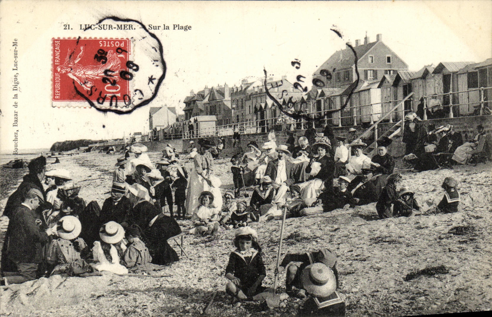 Luc-sur-Mer — Sur la Plage — Bouchez, Bazar de la Digue