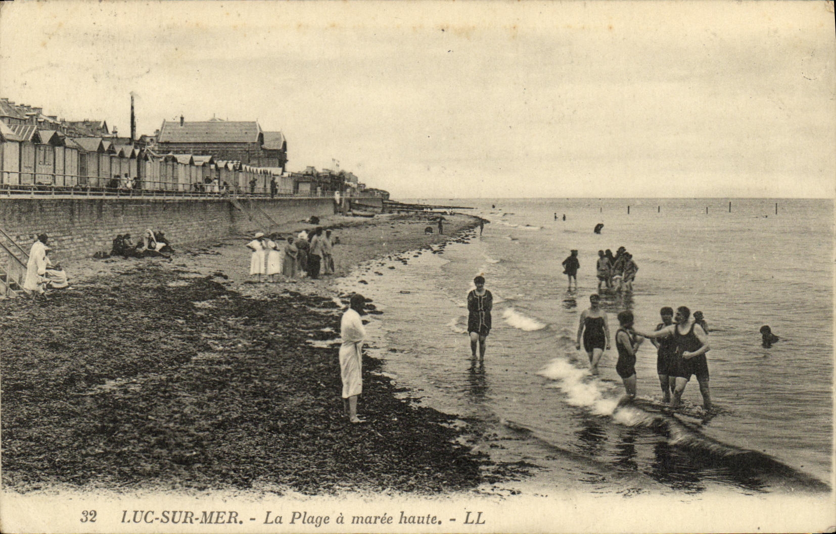 CPA Luc Sur Mer La Plage a Maree Haute
