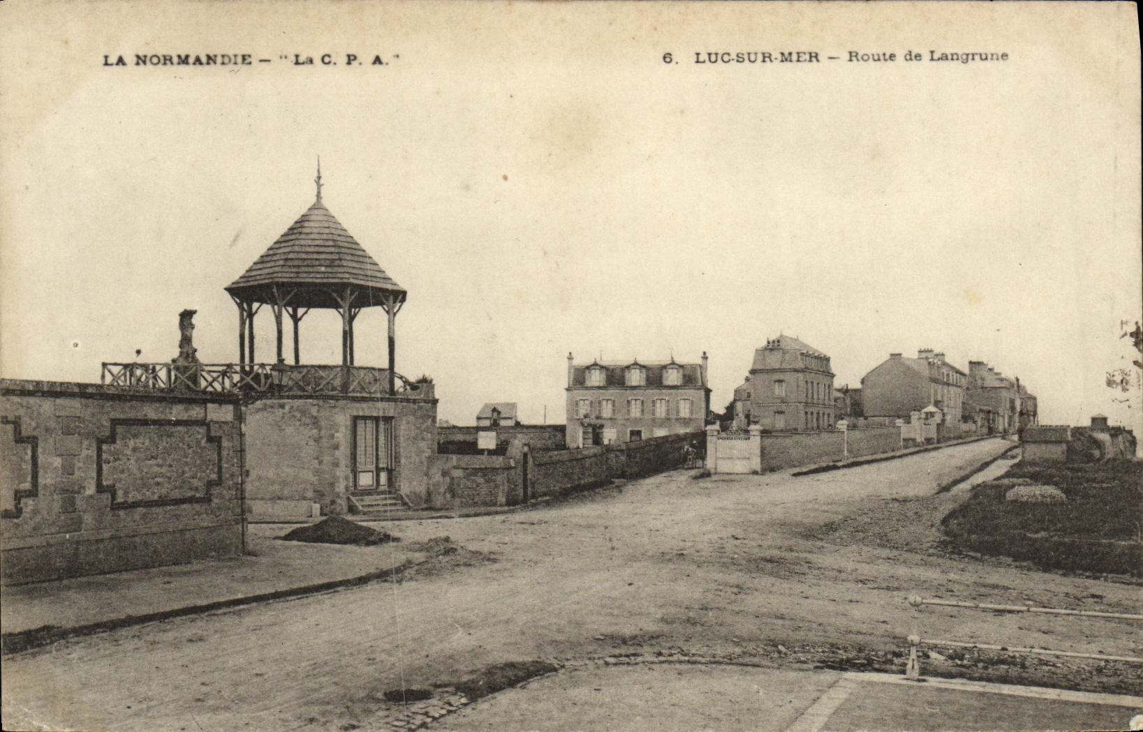 CPA Luc Sur Mer Route de Langrune