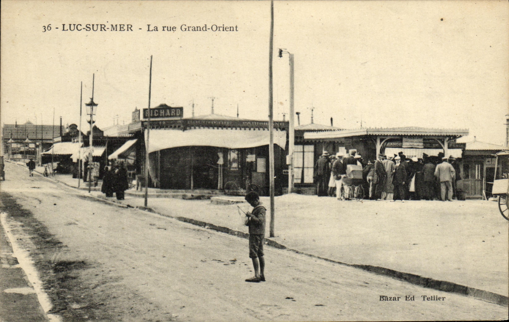 Luc-sur-Mer - La rue Grand-Orient — Bazar Ed Tellier
