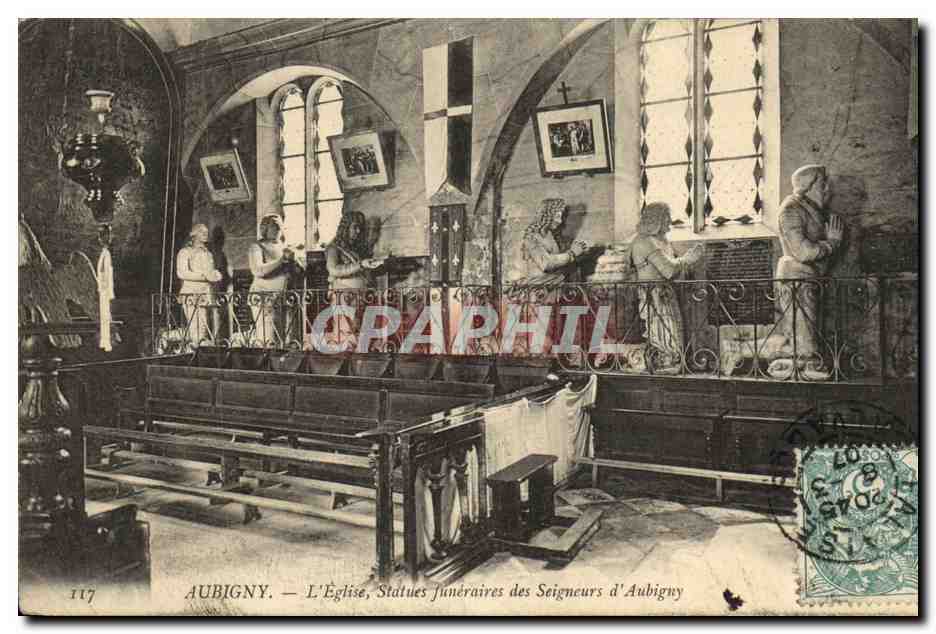 CPA Aubigny Eglise Statues funeraires des seigneurs