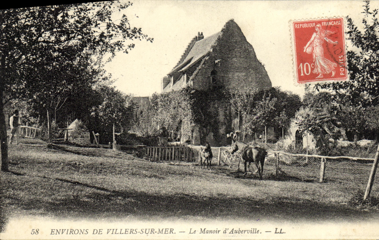 Environ de Villers-sur-Mer — Le Manoir d'Auberville — LL.