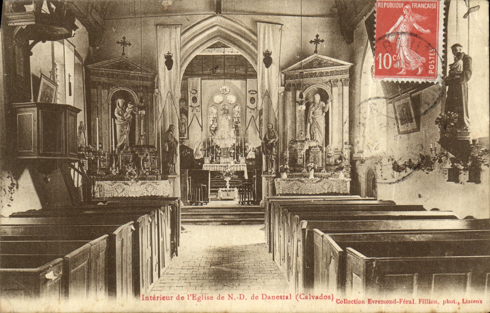 CPA Inaterieur De l Eglise De Nd de Danestal