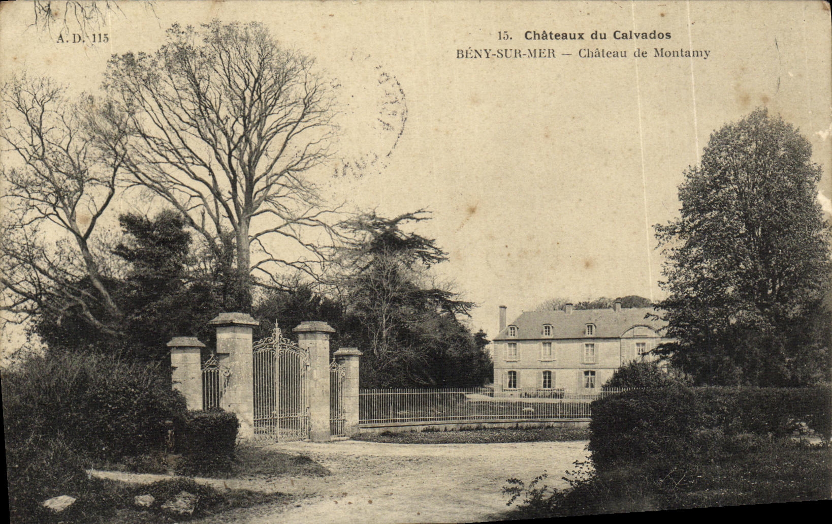 Bény-sur-Mer — Château de Montamby — Châteaux du Calvados