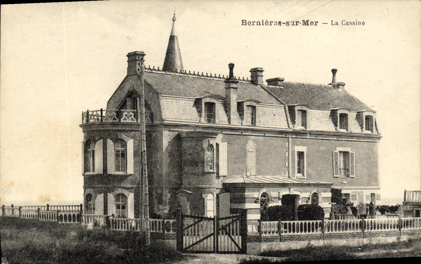 Bernières-sur-Mer — La Cassino — Éditeur : Edouard Alle, Douvres