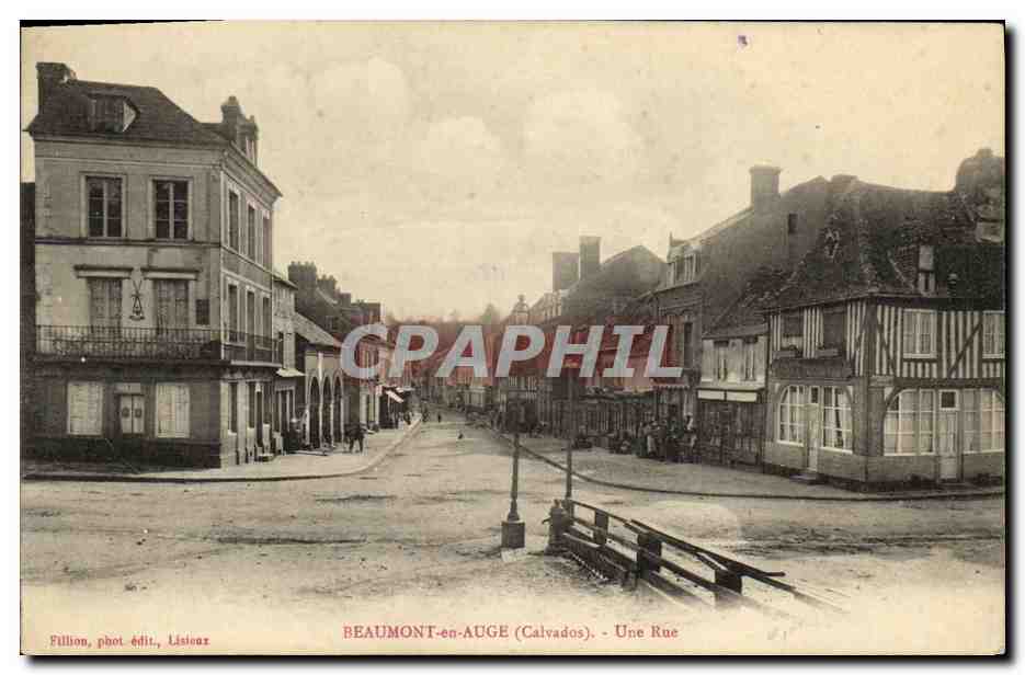 CPA Beaumont en Auge Une Rue