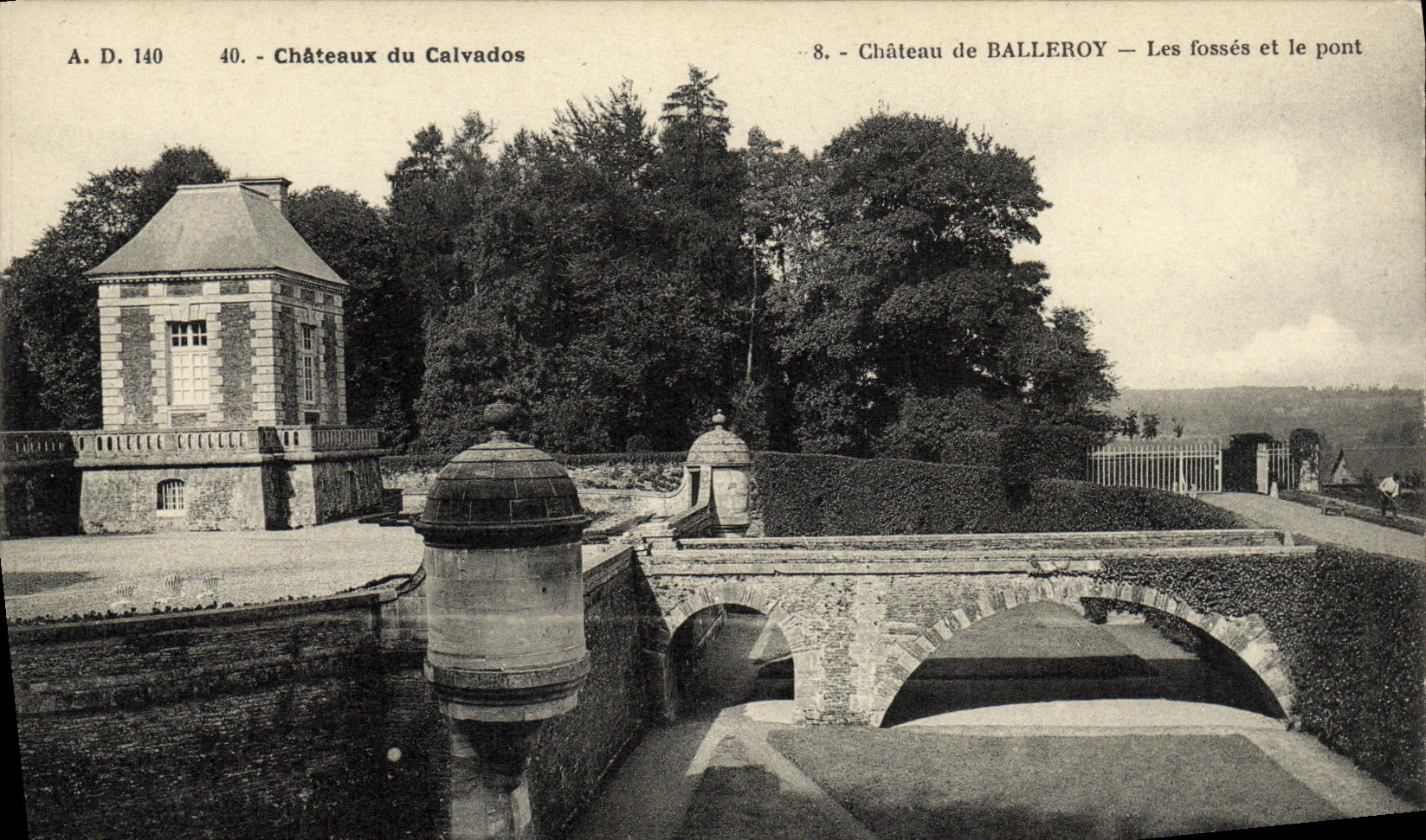 Schloss BALLERROY — Die Gräben und die Brücke — Schlösser des Calvados, Verlag A. Dubaug