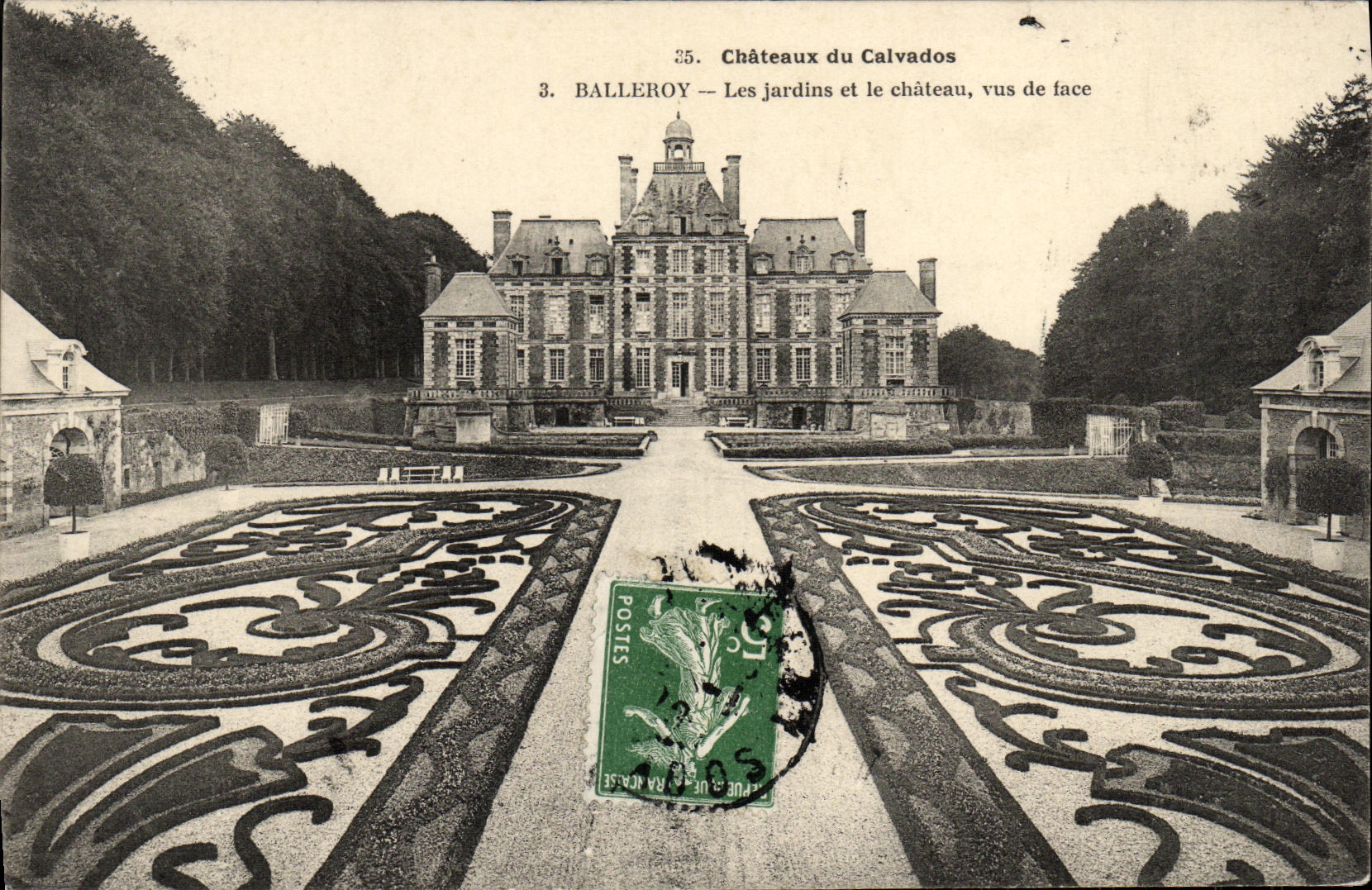 BalleroY — Les jardins et le château, vus de face — Châteaux du Calvados, n°35