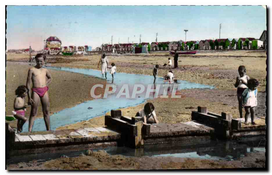 Bernières-sur-Mer — Vue panoramique de la Plage à marée basse — Édition Rouilleaux
