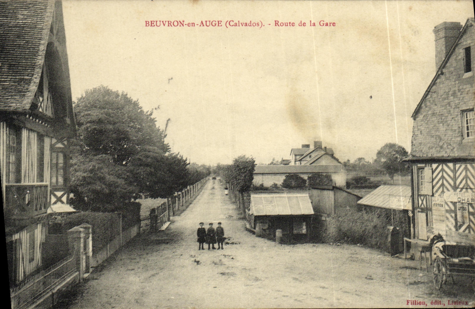 Beuvron-en-Auge (Calvados) — Route de la Gare — Fillion, édit., Listieux