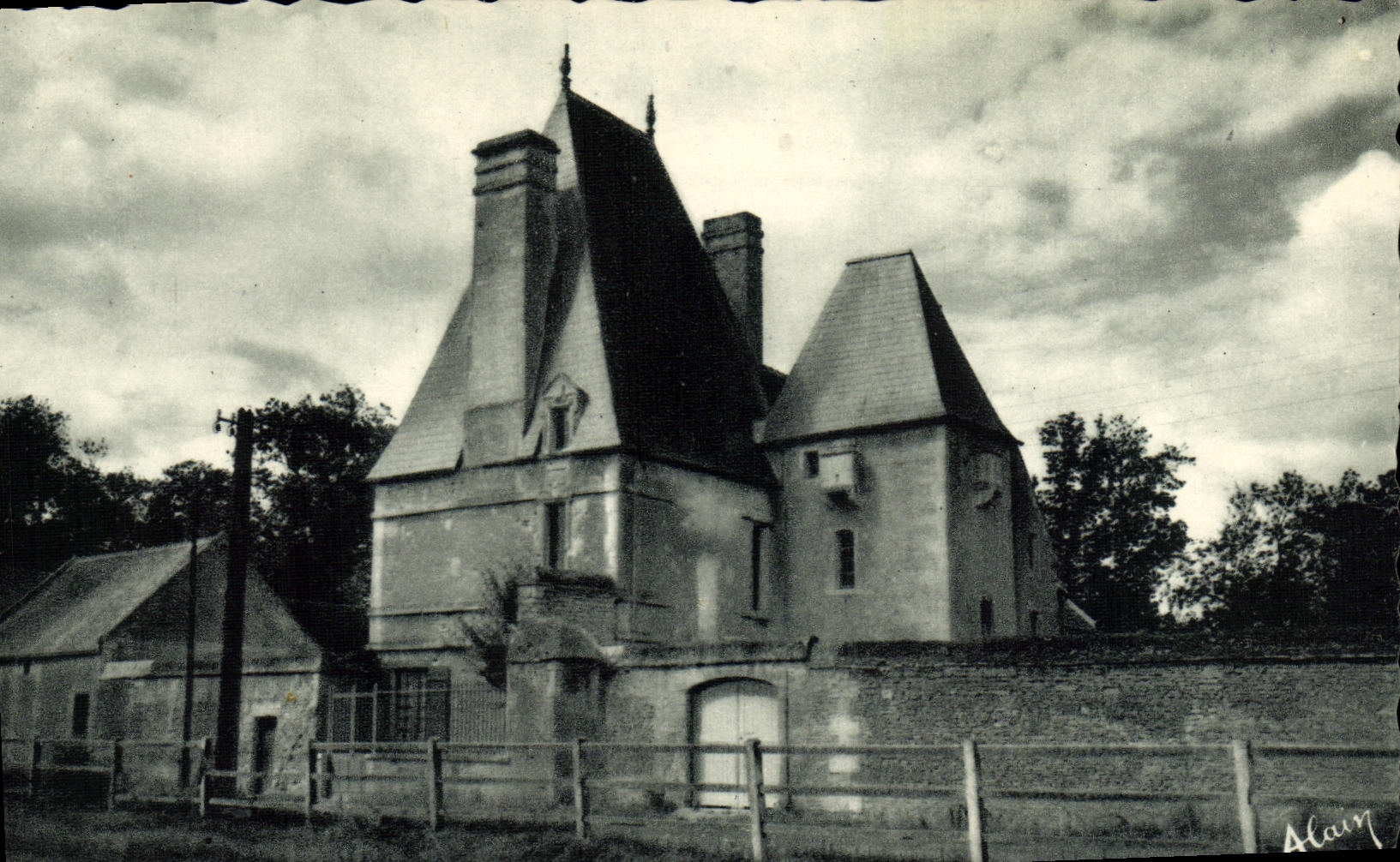 Château de Bieville — vue d'ensemble — Alain