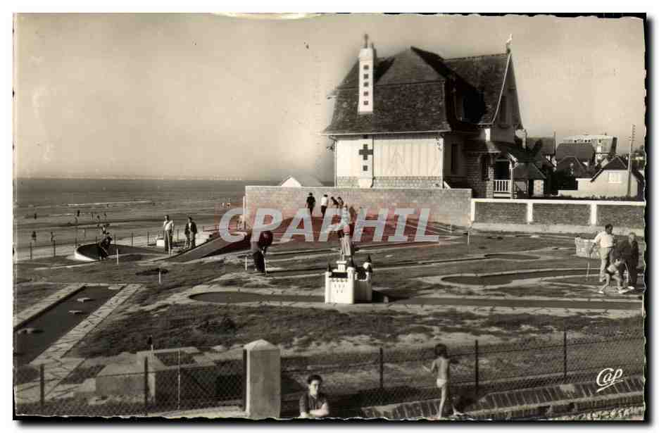 CPM Blonville sur Mer Le Goif miniature et la plage 
