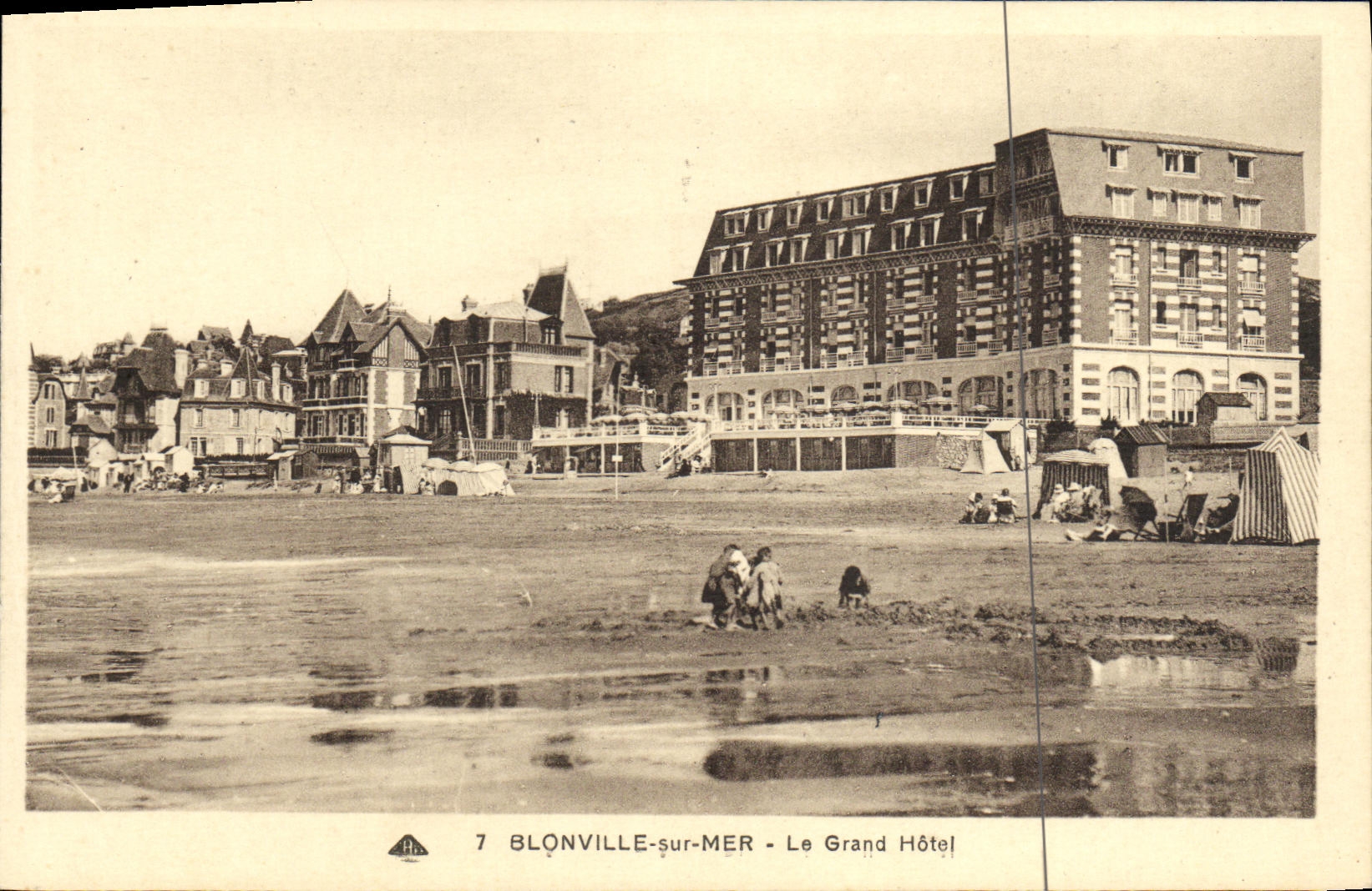 Blonville-sur-Mer — Le Grand Hôtel — éditeur G. Allocations des Arts Photomécaniques, Strasbourg
