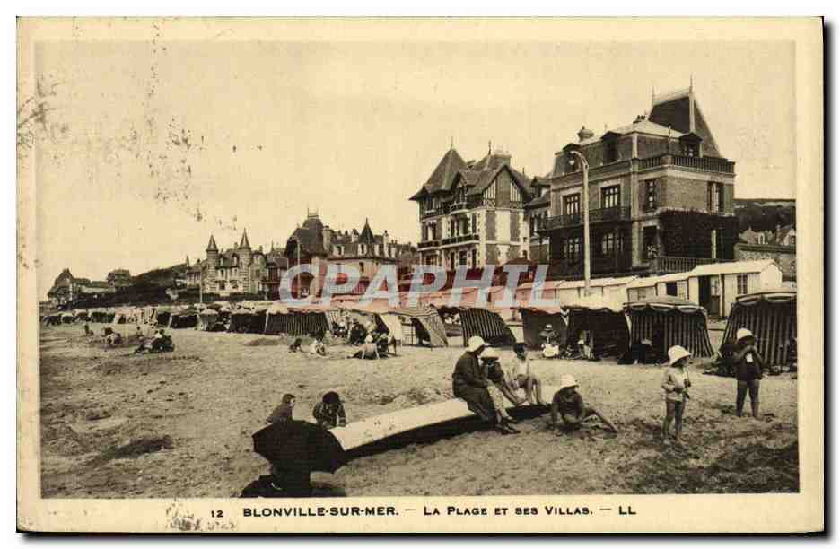 Blonville-sur-Mer — La Plage et ses Villas — LL