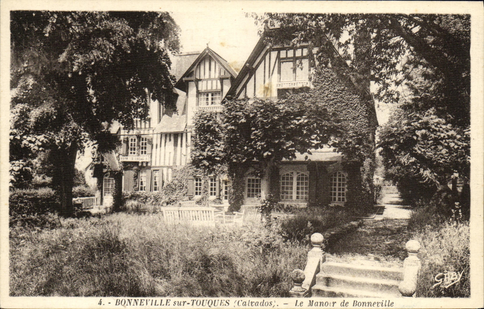 Bonneville-sur-Touques (Calvados) — Le Manoir de Bonneville — Gaby