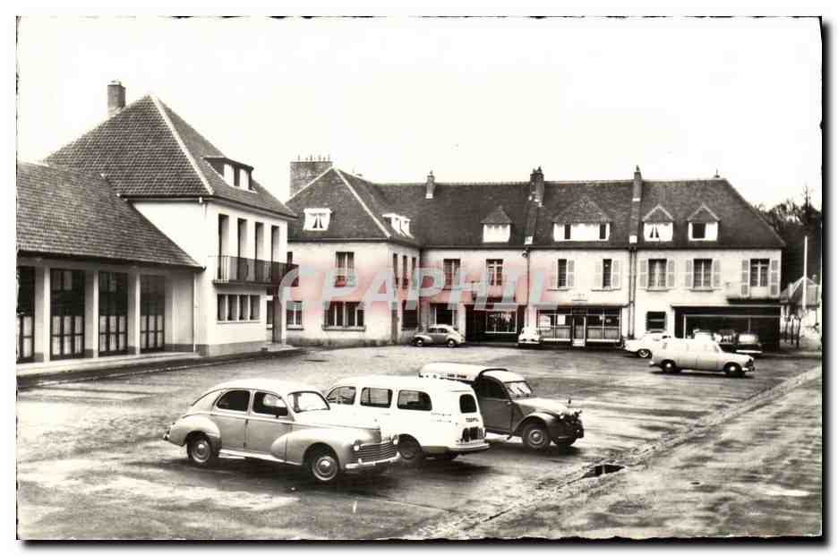 CPM Bretteville sur Laize Place de la Mairie