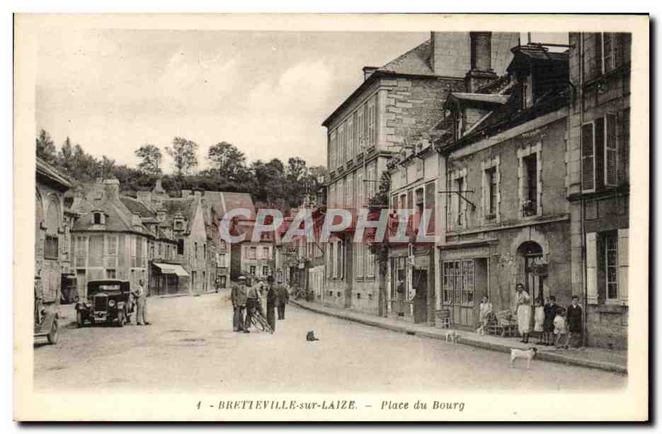 CPA Bretteville sur Laize Place du Bourg Enfants
